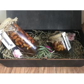 Медовий подарунковий набір. Мед з горіховим асорті 500 мл (сімейна бочка) і мед c кешью 200 мл. Мед різнотрав&#039;я і соняшник, фото 1