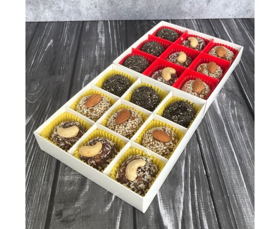 Натуральные и полезные конфеты из сухофруктов и орехов без сахара 180 г Victoria Premium Product, фото 4