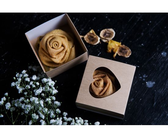 Подарункова роза з ананасової пастили з листочками із сушенного ківі SOVA candies, фото 1