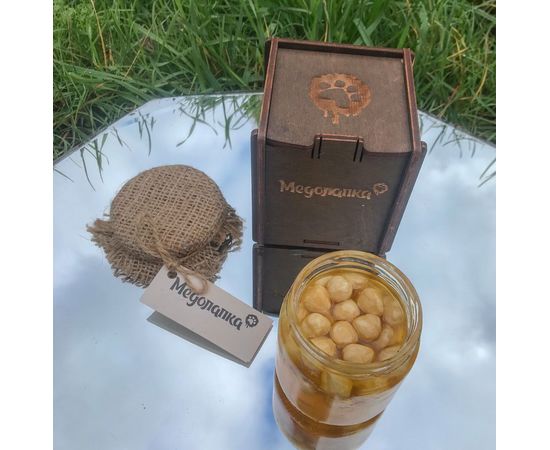 Мед пчелиный натуральный разнотравье и подсолнечник с лесным орехом в подарочной коробке. 200 мл. Медолапка, фото 1